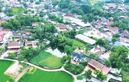 Một góc làng An Châu - nơi lưu giữ nhiều nét đặc trưng của làng Việt truyền thống.