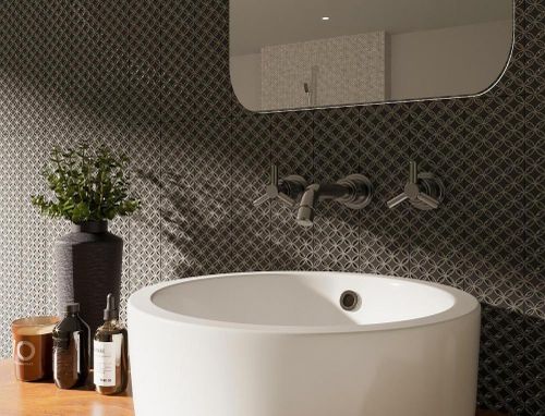  Việc làm sạch gạch phải được thực hiện với các sản phẩm không ăn mòn và không có tính mài mòn. (Ảnh: BST Phú Quý) 