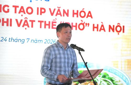 Phó Giám đốc Cơ quan Báo và Phát thanh, Truyền hình Hà Nội Nguyễn Thành Lợi phát biểu tại sự kiện.