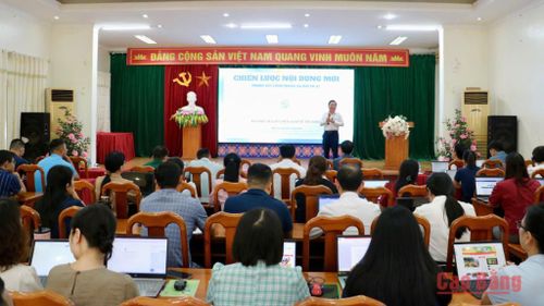 Các học viên tham gia lớp tập huấn.
