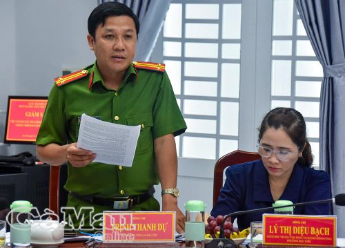 Phó Trưởng công an phường Bạc Liêu Trịnh Thanh Dự làm rõ thêm kiến nghị của cử tri Phường 2 (cũ) liên quan các giải pháp đầu tư hệ thống cấp nước phòng cháy, chữa cháy.