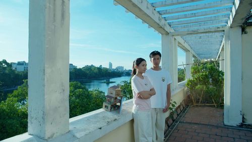 Hai diễn viên Long Vũ và Lưu Ly vào cặp nhân vật chính Khánh và Phương khi còn là học sinh. Ảnh: VFC