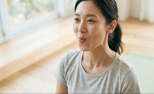 Bài tập mặt cá. (Ảnh AI)