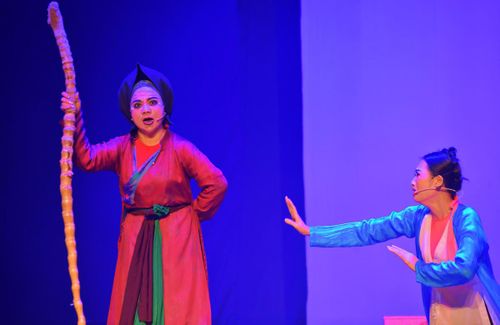 Tâm trạng đau khổ, giằng xé của người phụ nữ rơi vào bi kịch hôn nhân.