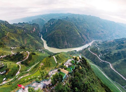 Từ Chợ tình Khâu Vai, kết nối dòng Nho Quế, Khâu Vai kỳ vọng sẽ phát triển mạnh từ kinh tế du lịch xanh.