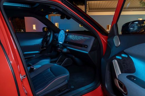 Thiết kế nội thất trên Mini Aceman. Ảnh: Mini.