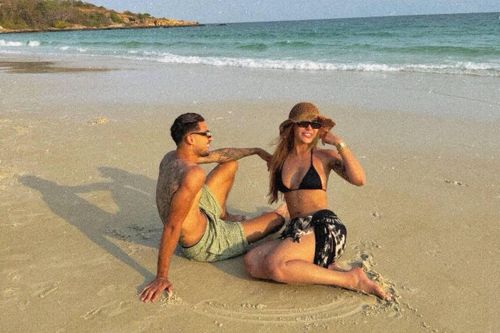 Bên ngoài sân cỏ, Machado được xem là hậu phương vững chắc của Đỗ Hoàng Hên. Cô thường chuẩn bị các bữa ăn phù hợp với chế độ dinh dưỡng và đồng hành cùng anh trong cuộc sống thường ngày. Với màn ra mắt tuyển quốc gia ấn tượng của Hoàng Hên, Machado tiếp tục thu hút sự quan tâm trong dàn WAG Việt.