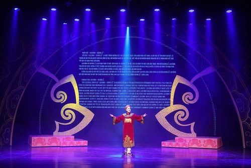 Các nhân vật nổi tiếng trong những tích chèo kinh điển lần lượt xuất hiện, tạo nên hành trình khám phá nghệ thuật chèo giàu cảm xúc