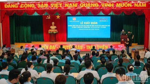 Toàn cảnh buổi lễ.