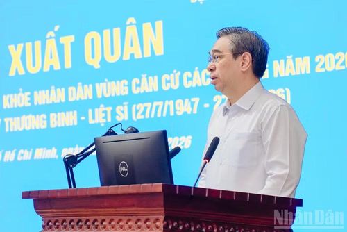 Đồng chí Nguyễn Phước Lộc, Ủy viên Trung ương Đảng, Phó Bí thư Thành ủy, Chủ tịch Ủy ban Mặt trận Tổ quốc Việt Nam Thành phố Hồ Chí Minh phát biểu tại buổi lễ.