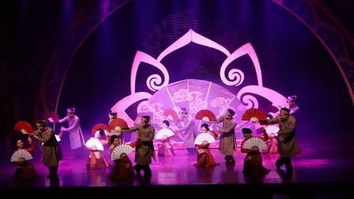 Chương trình hấp dẫn bởi sự đầu tư công phu cả về nội dung và hình thức.
