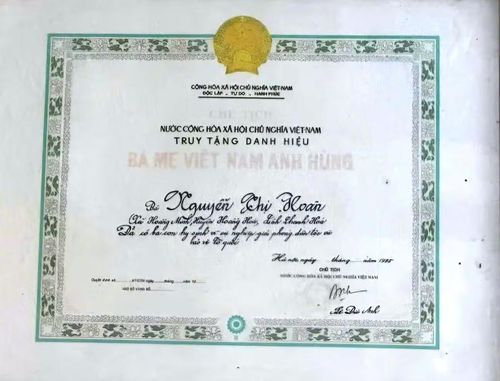 Danh hiệu Bà mẹ Việt Nam Anh hùng của cụ Nguyễn Thị Hoàn