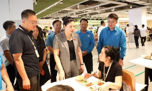 “Bữa cơm Công đoàn” là một dấu ấn nổi bật của Liên đoàn Lao động tỉnh Bắc Ninh.