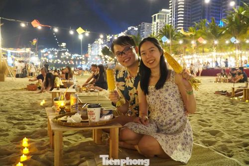 Sản phẩm du lịch đêm lần đầu tiên tổ chức thu hút đông đảo du khách. Đó không chỉ là một bữa tối, đó là một đêm mùa hè mà mọi giác quan đều được đánh thức.