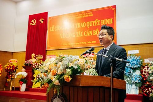 Phát biểu nhậm chức, NSND Đỗ Quốc Hưng nhấn mạnh nhiệm vụ của mình là cùng Ban Giám đốc, tập thể Nhạc viện tạo nên những bước phát triển mới phù hợp với yêu cầu của thời đại.