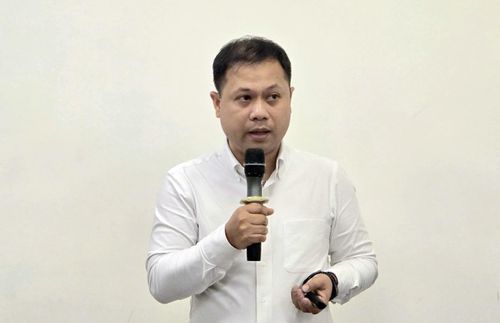 Ông Đoàn Tiến Quyết, chuyên gia cao cấp của Viện Dầu khí Việt Nam (VPI) chia sẻ tại tọa đàm "An ninh năng lượng - Trụ cột của an ninh quốc gia trong bối cảnh rủi ro an ninh phi truyền thống".