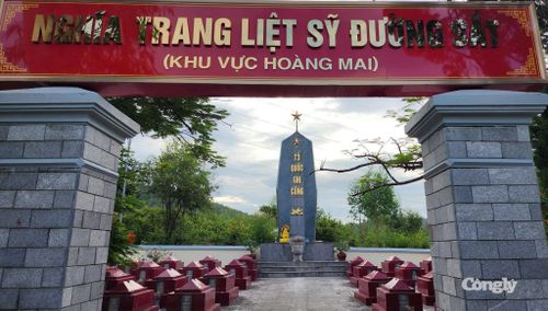 Năm 2011, hang Hỏa Tiễn cùng Nghĩa trang liệt sĩ đường sắt được công nhận là Di tích lịch sử cấp quốc gia.