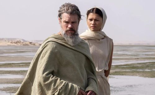 Nữ thần Athena (do Zendaya thủ vai) dẫn dắt Odysseus trên hành trình dài trở về quê hương Ithaca sau cuộc chiến tranh thành Troy trong bộ phim The Odyssey của đạo diễn Christopher Nolan. Ảnh: Universal Studios