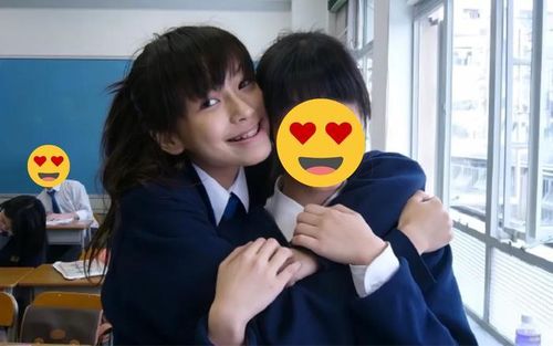 Nhiều khán giả nhận xét Angelababy vốn sở hữu nhan sắc nổi bật từ khi còn ngồi trên ghế nhà trường. Ảnh: QQ