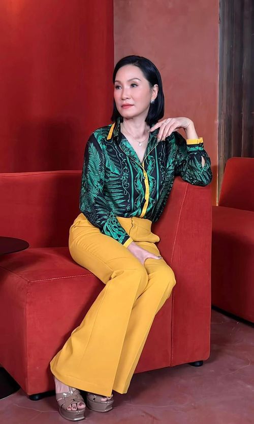 Hồng Đào gây chú ý với những dòng bộc bạch đầy cảm xúc về Thư Tình Gửi Ngoại. 