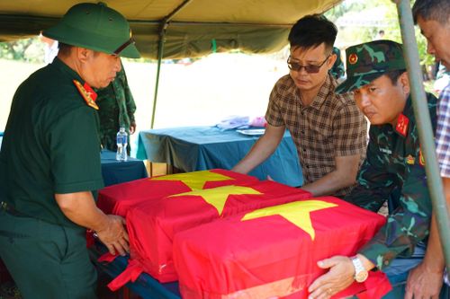 Các bước quy tập được thực hiện trang nghiêm