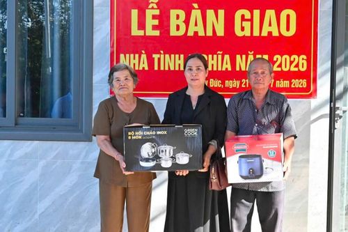 Mùa mưa năm nay, gia đình thương binh Nguyễn Thị Chanh, ở xã Tuy Đức đã có căn nhà mới kiên cố, ấm cúng