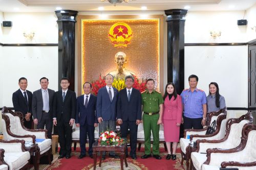 Lãnh đạo UBND tỉnh, Sở Ngoại vụ cùng các sở, ngành Lâm Đồng trong lần đón tiếp Tổng Lãnh sự Nhật Bản tại TP Hồ Chí Minh