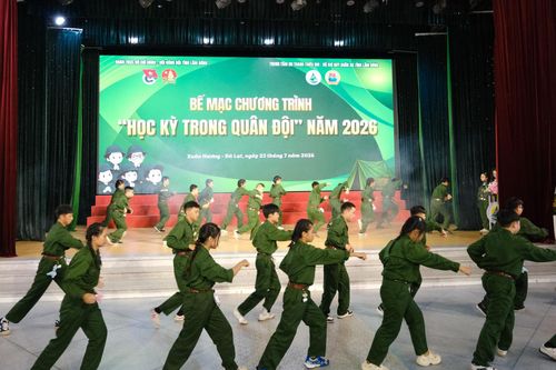 Các tiết mục văn nghệ do các học viên chương trình Học kỳ trong Quân đội tỉnh Lâm Đồng lần thứ XIV năm 2026 biểu diễn