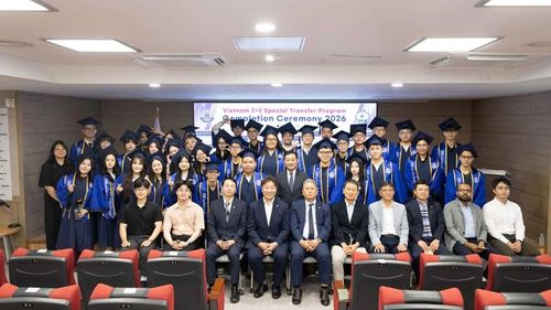  Các du học sinh VN vừa tốt nghiệp tại Hàn Quốc và ước mơ được góp phần phát triển ngành logistics nơi quê nhà 