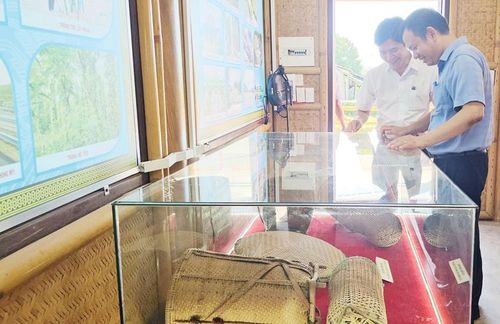 Không gian trưng bày góp phần kết nối giá trị lịch sử cách mạng với bản sắc văn hóa địa phương, trở thành địa chỉ đỏ giáo dục truyền thống yêu nước.