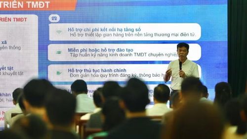 Ông Nguyễn Hữu Tuấn - Giám đốc Trung tâm phát triển Thương mại điện tử và Công nghệ số thoongtin về những điểm mới nổi bật tại Luật Thương mại điện tử. Ảnh: Nhandan.vn