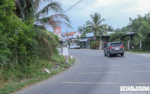 Nhiều đoạn cong, khuất tầm nhìn trên tuyến Tỉnh lộ 9. Ảnh: Duy Ngọc.