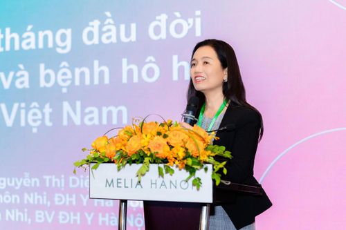 PGS.TS.BS Nguyễn Thị Diệu Thúy - Trưởng Bộ môn Nhi, Đại học Y Hà Nội; Trưởng khoa Nhi, Bệnh viện Đại học Y Hà Nội.