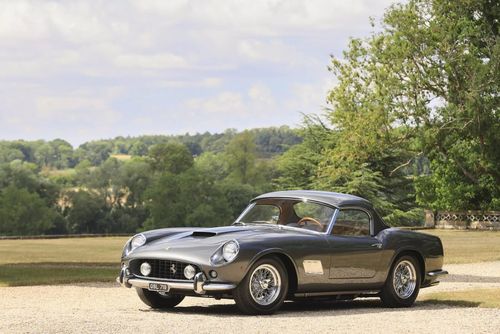  Ferrari 250 GT SWB California Spider Competizione đời 1961 là tâm điểm phiên đấu giá Pebble Beach, với mức định giá vượt 20 triệu USD. Ảnh: Christie's.