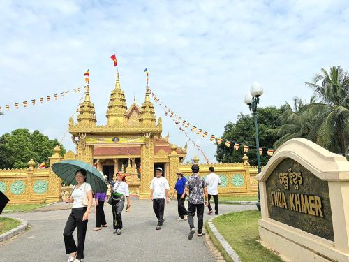 Chùa Khmer tại Làng Văn hóa - Du lịch các dân tộc Việt Nam