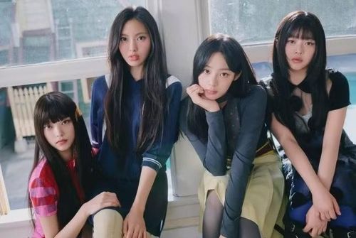 Nội dung kỷ niệm 4 năm ngày ra mắt của họ, thu hút khoảng 10 triệu lượt thích chỉ trong một ngày, một lần nữa chứng minh sức hút khổng lồ của thương hiệu NewJeans. Tuy nhiên, thử thách thực sự đối với NewJeans bắt đầu từ bây giờ. Liệu sự trở lại của họ có thành công vượt xa sự cường điệu nhất thời hay không phụ thuộc vào các sản phẩm âm nhạc trong tương lai và việc khôi phục niềm tin của công chúng. Liệu NewJeans có thể vượt qua ba thách thức lớn: sự vắng mặt của Daniel, môi trường sản xuất thay đổi, sự mệt mỏi do cuộc tranh chấp kéo dài và một lần nữa đứng vững ở trung tâm của K-pop?