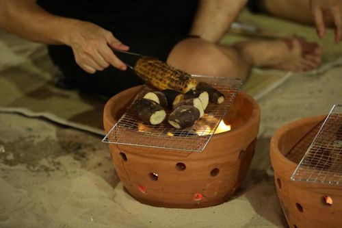 Bắp, khoai lang nướng và các món ăn dân dã xứ Quảng mang đến trải nghiệm gần gũi cho du khách