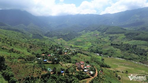 Thôn Đăk Na, xã Đăk Sao - nơi gia đình A Kun sinh sống. Ảnh: Ngọc Chí