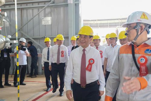 Phó Thủ tướng Phan Văn Giang tham quan dự án. Ảnh: X.N