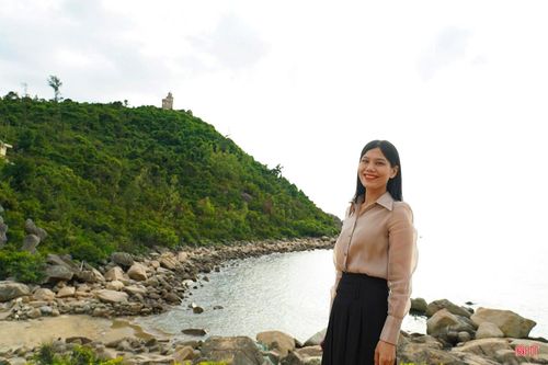 Chị Nguyễn Thị Trang - Phó Bí thư Đoàn xã Thạch Khê cho biết: "Trước đây, việc di chuyển lên khu vực này gặp khá nhiều khó khăn do chưa được đầu tư. Nay có tuyến đường mới, người dân và du khách có thể dễ dàng tiếp cận, khám phá vẻ đẹp của nơi đây. Tuyến đường không chỉ tạo thuận lợi cho việc đi lại mà còn mở ra nhiều cơ hội phát triển du lịch trải nghiệm, góp phần quảng bá hình ảnh Thạch Khê đến với đông đảo du khách. Không chỉ tham quan Eo Lói, hải đăng, du khách có thể kết hợp nghỉ dưỡng tại Khu du lịch nghỉ dưỡng Quỳnh Viên, khám phá vẻ đẹp của biển Thạch Hải hay thăm đền Lê Khôi…"