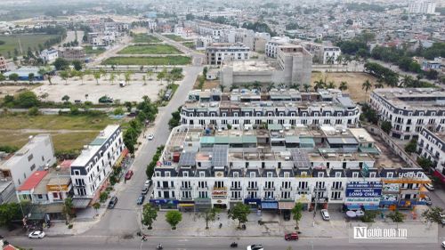 Dự án chậm tiến độ, thi công dang dở với nhiều hạng mục chưa được đầu tư hoàn thiện.