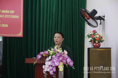 Lãnh đạo Hội CCB phường Đông Kinh phát biểu tại chương trình