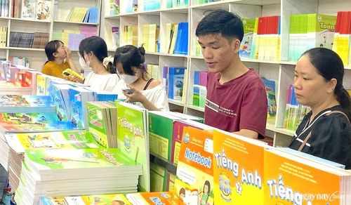 HĐND thành phố đã thông qua nghị quyết về chính sách miễn phí sách giáo khoa giáo dục phổ thông ban đầu trên địa bàn thành phố từ năm học 2026-2027. 
