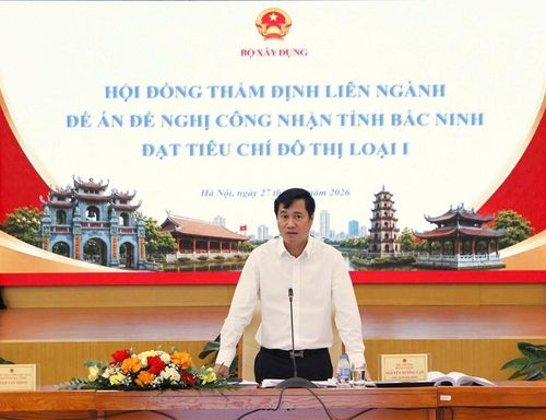 Thứ trưởng Bộ Xây dựng Nguyễn Tường Văn phát biểu kết luận Hội nghị