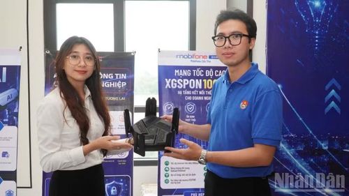 Cần Thơ giới thiệu nhiều giải pháp chuyển đổi số phục vụ chính quyền và doanh nghiệp.