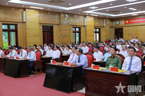 Các đại biểu tham dự hội nghị. 