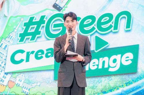 Đào Xuân Việt dẫn chương trình tại Sự kiện Kick off, cuộc thi Video thử thách sáng tạo Xanh.