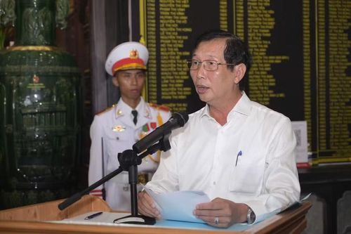 Ông Lê Văn Phước, Phó Chủ tịch UBND tỉnh An Giang, phát biểu tại buổi lễ.