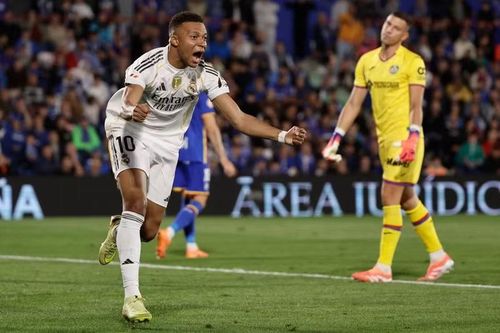 Không chỉ Vinicius, Mourinho còn xác định Kylian Mbappe và Jude Bellingham là những trụ cột bất khả xâm phạm của đội bóng Hoàng gia Tây Ban Nha.