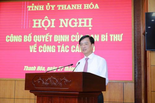 Trưởng Ban Tổ chức Trung ương Nguyễn Duy Ngọc phát biểu tại hội nghị công bố quyết định của Ban bí thư về công tác cán bộ tại Tỉnh ủy Thanh Hóa sáng 27/7